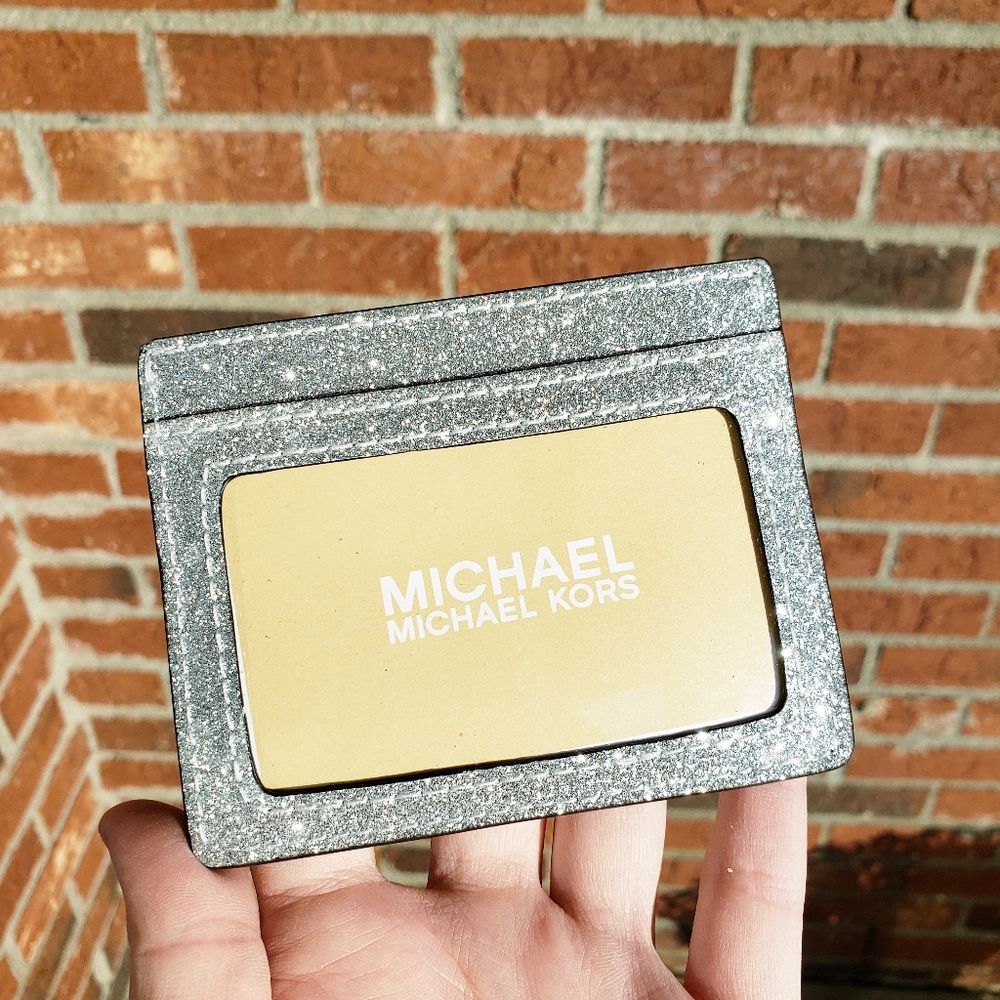 🌺NWOT Michael Kors Giftables card holder silver - Picture 4 of 5